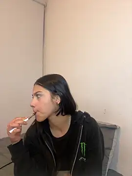 Mia fire666 online show from 12/02/25, 05:13