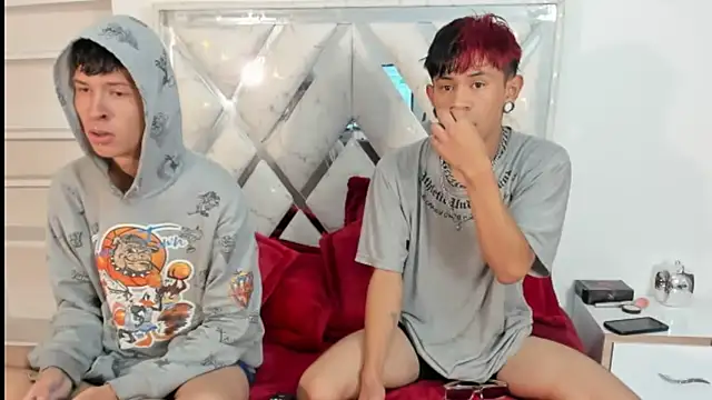 DemianSalvatore online show from 10/20/25, 02:12