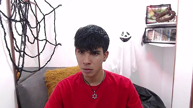 David 925  online show from 10/29/25, 03:53