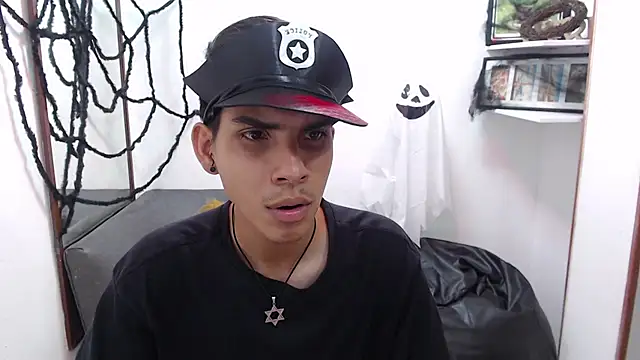 David 925  online show from 10/31/25, 04:13