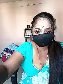 queendivya online show from 05/06/26, 03:24