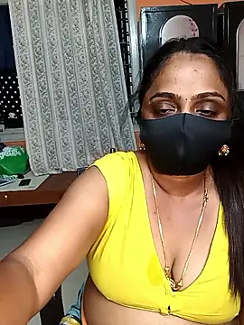 queendivya online show from 05/10/26, 04:23