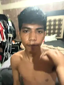 Snapshot of P4NT0J4 chatting on 11/30/25, 08:40 P4NT0J4 online show from 11/30/25, 08:40