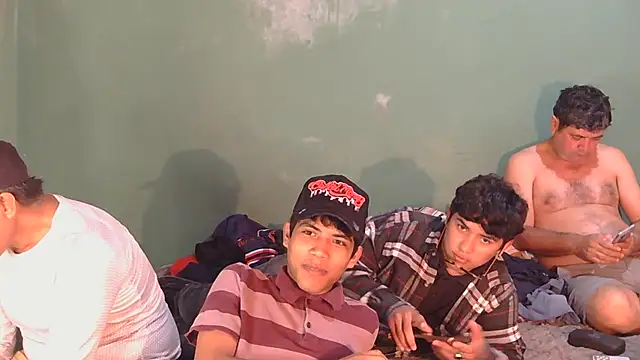 Snapshot of P4NT0J4 chatting on 03/14/26, 08:53 P4NT0J4 online show from 03/14/26, 08:53