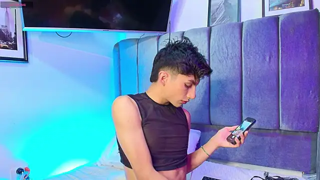 Snapshot of Erick_Velveth chatting on 03/07/26, 06:21 Erick Velveth online show from 03/07/26, 06:21