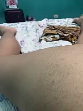 Snapshot of kylieputinha chatting on 03/22/26, 09:56 kylieputinha online show from 03/22/26, 09:56