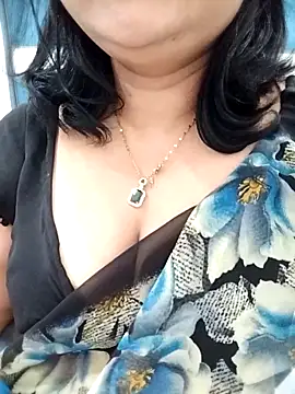 Snapshot of divya-jannu chatting on 11/20/25, 05:12 divya-jannu online show from 11/20/25, 05:12