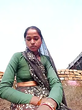 Snapshot of Hot_reshmaji chatting on 02/18/26, 09:05 Hot reshmaji online show from 02/18/26, 09:05