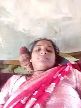 Snapshot of Hot_reshmaji chatting on 04/11/26, 07:13 Hot reshmaji online show from 04/11/26, 07:13