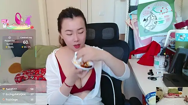 Snapshot of sallycui chatting on 04/04/26, 01:15 sallycui online show from 04/04/26, 01:15
