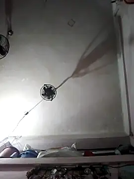 Snapshot of crish09 chatting on 02/06/26, 11:13 crish09 online show from 02/06/26, 11:13