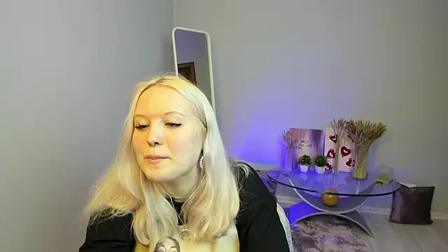 RoseThomas  online show from 09/25/25, 02:32