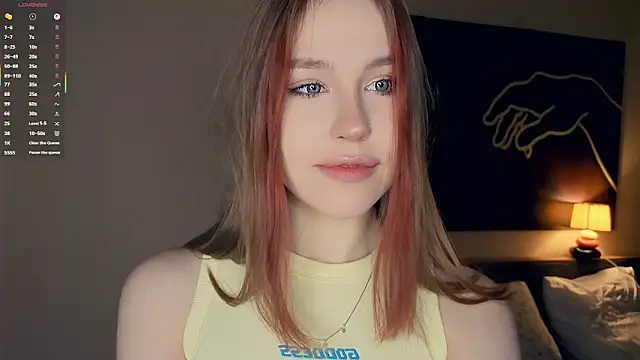 Snapshot of MaliaBourraine chatting on 12/02/25, 07:03 MaliaBourraine online show from 12/02/25, 07:03