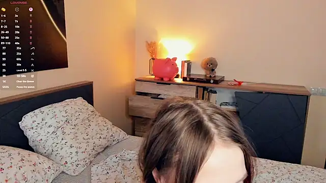 Snapshot of MaliaBourraine chatting on 01/14/26, 07:03 MaliaBourraine online show from 01/14/26, 07:03