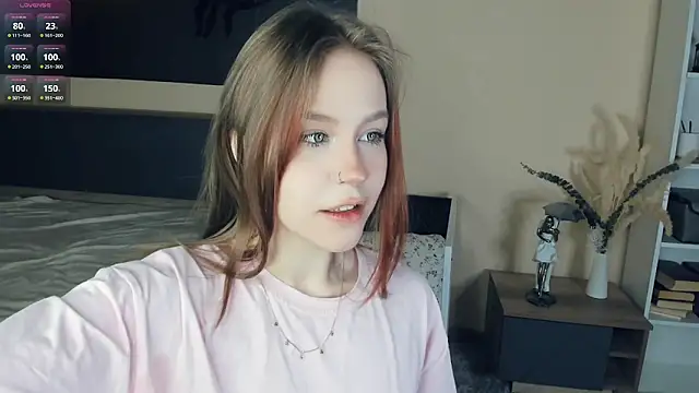 Snapshot of MaliaBourraine chatting on 02/15/26, 07:16 MaliaBourraine online show from 02/15/26, 07:16