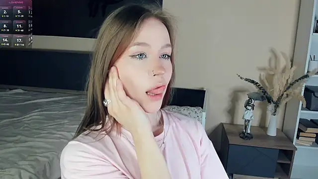 Snapshot of MaliaBourraine chatting on 02/15/26, 07:51 MaliaBourraine online show from 02/15/26, 07:51