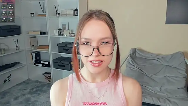 Snapshot of MaliaBourraine chatting on 03/03/26, 07:36 MaliaBourraine online show from 03/03/26, 07:36