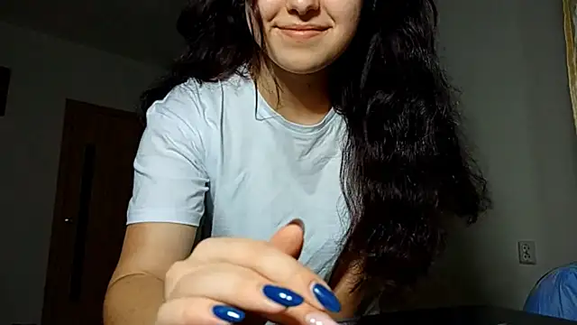 MandaDestiche online show from 09/26/25, 03:05