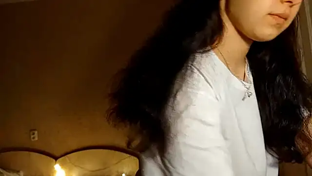 MandaDestiche online show from 10/01/25, 05:08