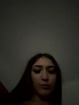 Snapshot of EllaClarke chatting on 01/16/26, 02:10 EllaClarke online show from 01/16/26, 02:10