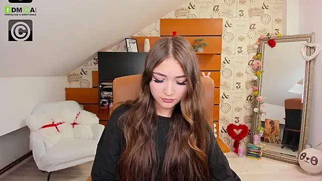 Snapshot of EllaClarke chatting on 02/13/26, 10:00 EllaClarke online show from 02/13/26, 10:00