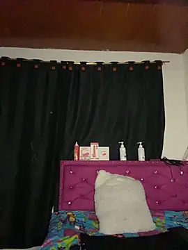 Anna-Hott- online show from 10/10/25, 07:18