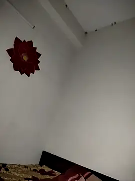 Snapshot of maahi_raj chatting on 03/21/26, 06:00 maahi raj online show from 03/21/26, 06:00