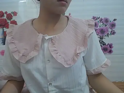 Snapshot of Hannie_26 chatting on 10/18/25, 04:15 Hannie 26 online show from 10/18/25, 04:15