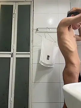 Snapshot of leeyoung_ chatting on 10/09/25, 07:06 leeyoung  online show from 10/09/25, 07:06