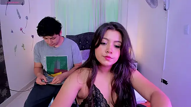 raiderandroxie online show from 11/17/25, 12:22