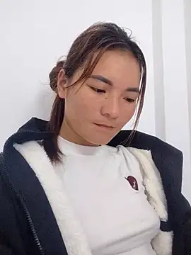 phuongxinhxan online show from 11/23/25, 01:16