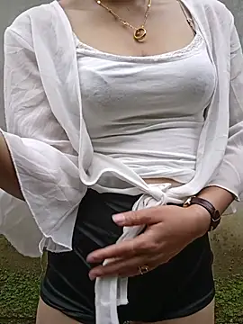 phuongxinhxan online show from 06/18/26, 01:50