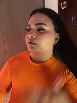 Snapshot of Mericute_ chatting on 10/03/25, 01:02 Mericute online show from 10/03/25, 01:02