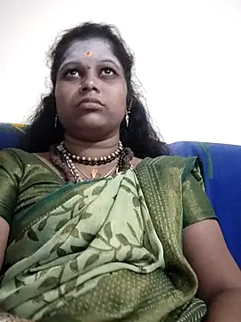 sweetqueen143 online show from 10/25/25, 04:35