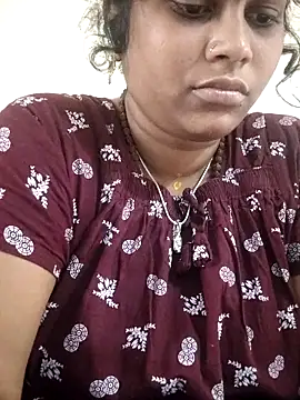 sweetqueen143 online show from 11/06/25, 04:02