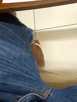 preto3561 online show from 09/30/25, 02:55