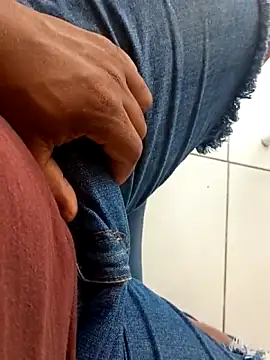 preto3561 online show from 10/03/25, 01:41