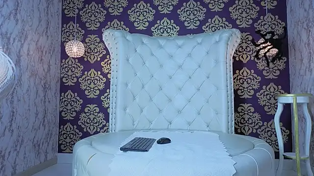 Karla Sould online show from 10/21/25, 12:50