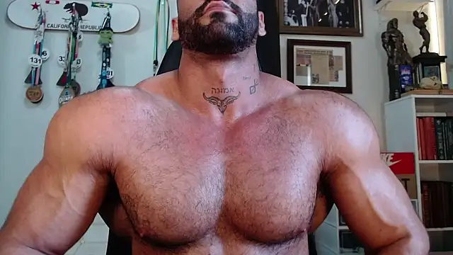 Snapshot of henryhadesflirt chatting on 01/14/26, 06:24 henryhadesflirt online show from 01/14/26, 06:24