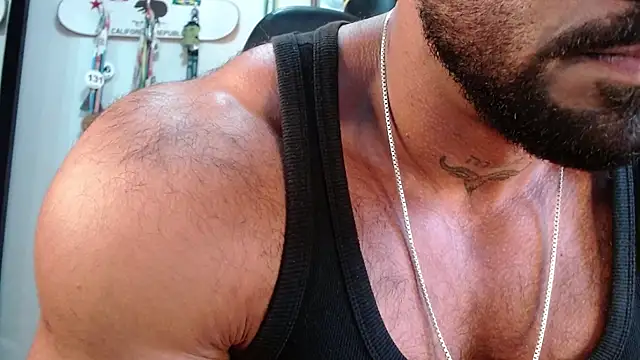 Snapshot of henryhadesflirt chatting on 03/11/26, 06:25 henryhadesflirt online show from 03/11/26, 06:25