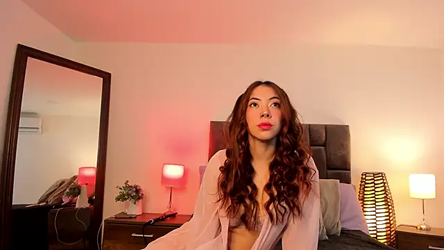 Snapshot of Aliccecullen chatting on 12/05/25, 12:14 Aliccecullen online show from 12/05/25, 12:14