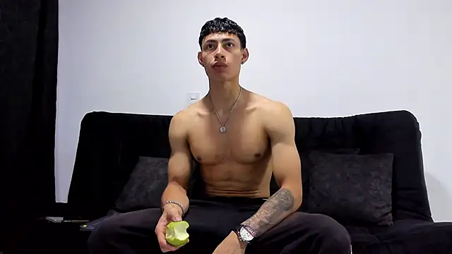 jey cox23 online show from 11/22/25, 10:36