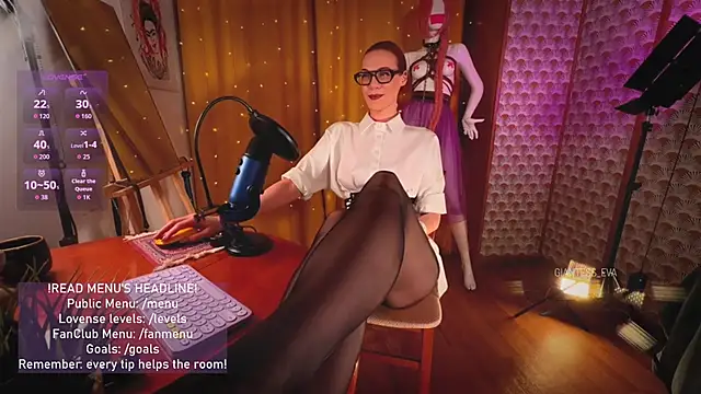 Snapshot of Giantess_Eva chatting on 05/15/26, 06:26 Giantess Eva online show from 05/15/26, 06:26