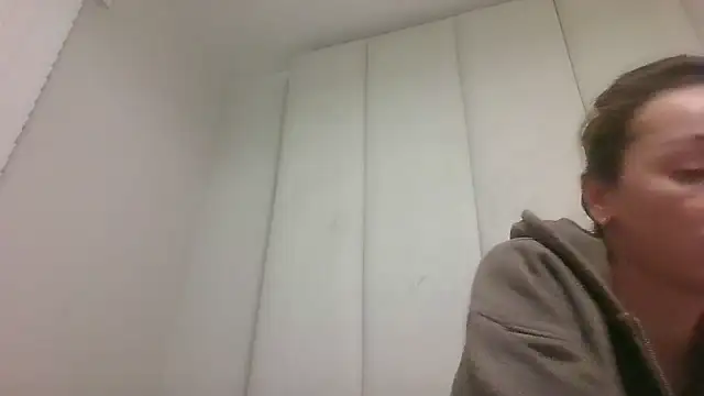 Scotishminx25 online show from 09/24/25, 11:52