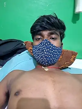 Snapshot of kkshan0923 chatting on 10/17/25, 06:05 kkshan0923 online show from 10/17/25, 06:05