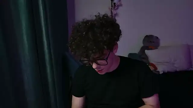 Snapshot of dreamgonetan chatting on 09/25/25, 08:23 dreamgonetan online show from 09/25/25, 08:23