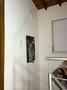 liahouses online show from 09/29/25, 11:09