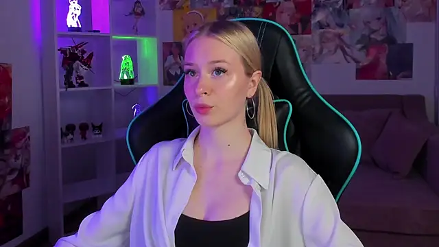 MiaGraces online show from 10/24/25, 05:20