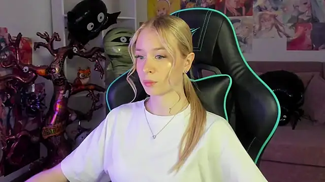 MiaGraces online show from 10/29/25, 06:09