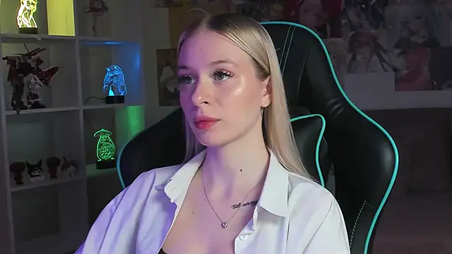 MiaGraces online show from 12/02/25, 05:30